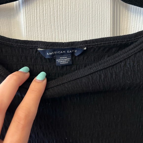 Black womens t-shirt ribbed ruffle sleeve from american eagle - Picture 2 of 4